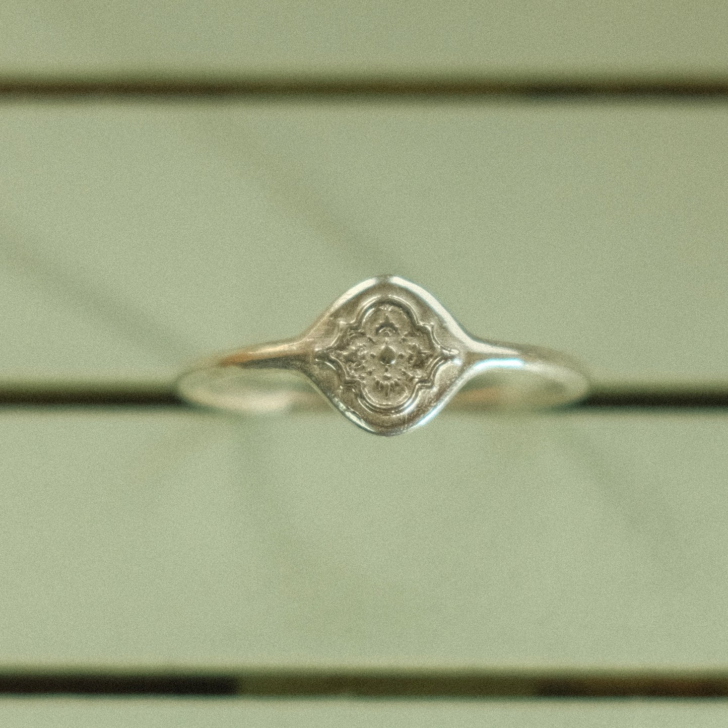 Motif Pinky Ring